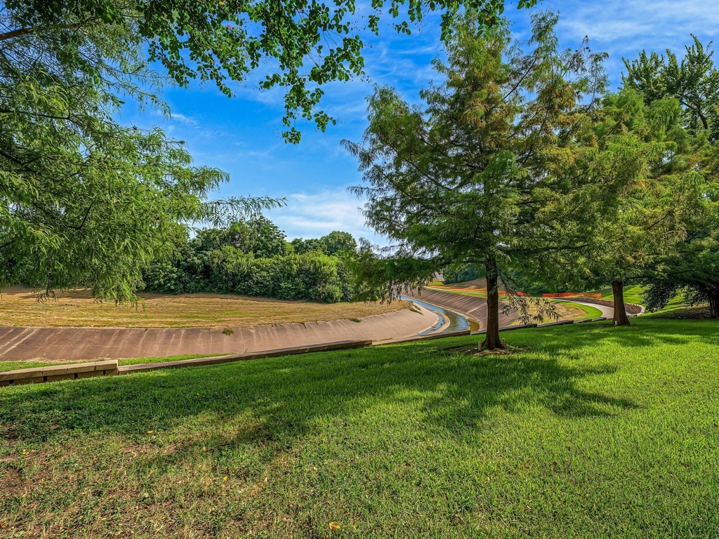 1441 East Street - Photo 29