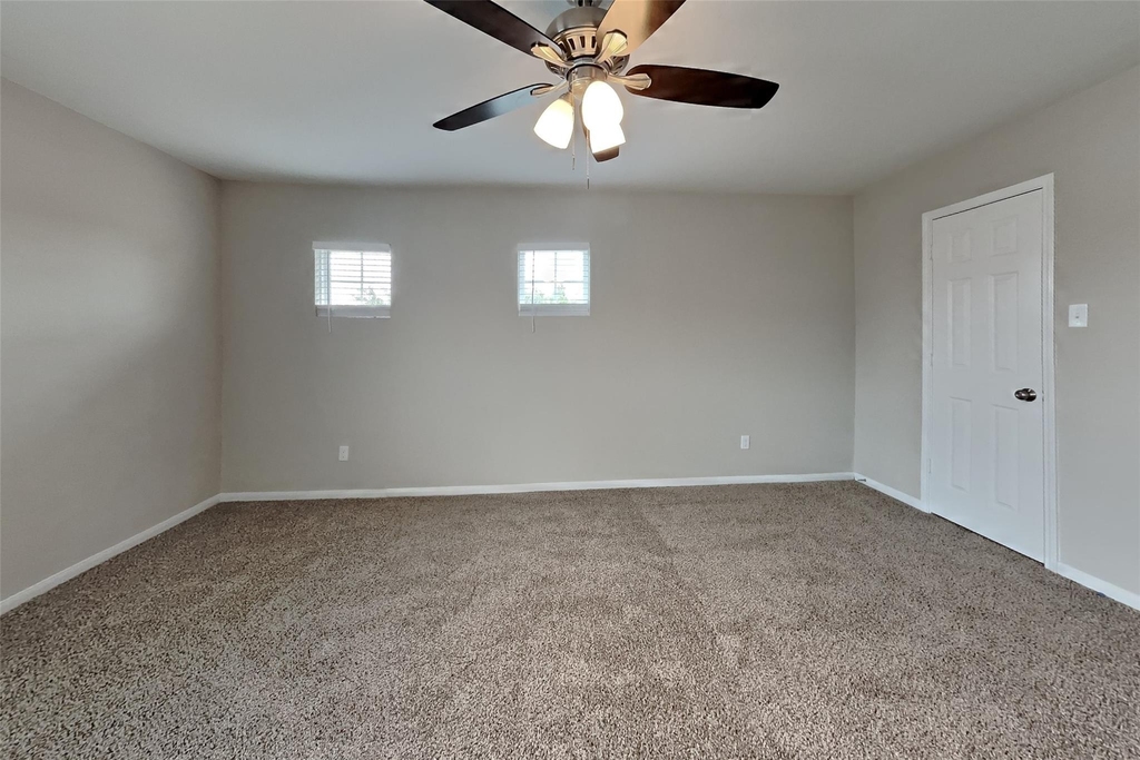 15214 Taos Creek Court - Photo 9
