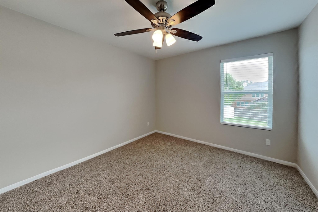 15214 Taos Creek Court - Photo 13