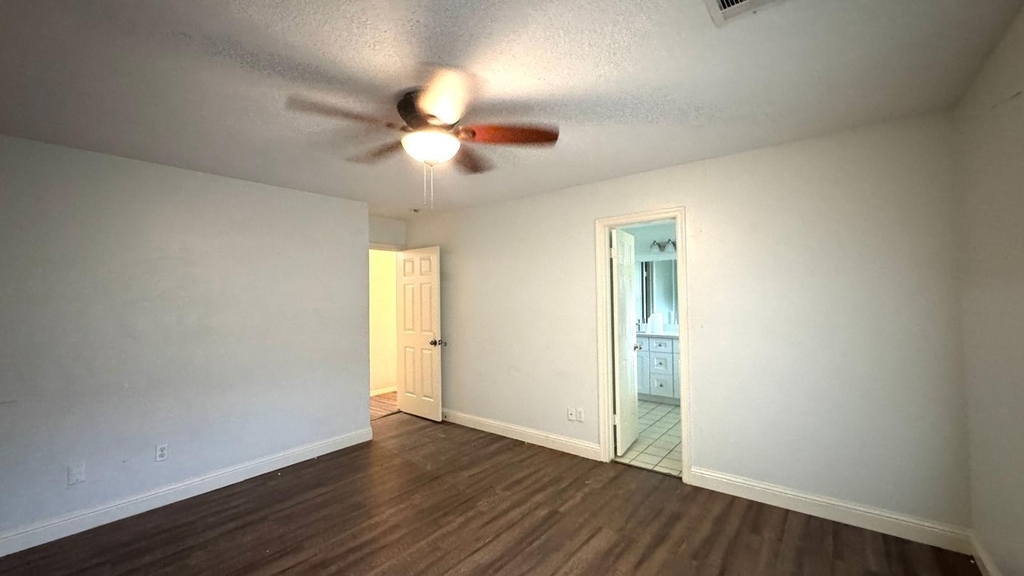 6422 Diamond Rock Drive - Photo 15