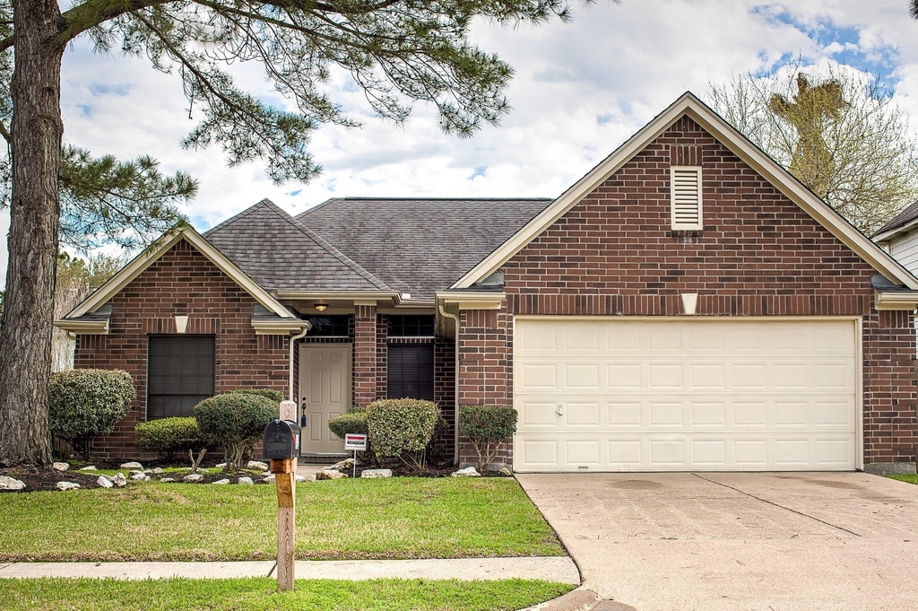 6422 Diamond Rock Drive - Photo 1