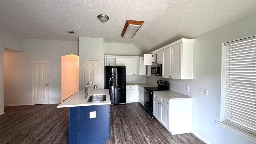 6422 Diamond Rock Drive - Photo 5