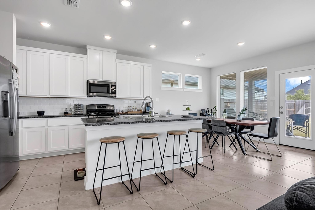 7218 Clearwater Cove Drive - Photo 8