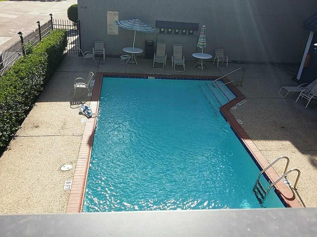 1300 Augusta Drive - Photo 28