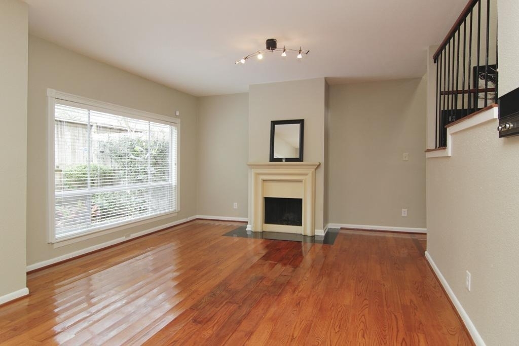 1300 Augusta Drive - Photo 2