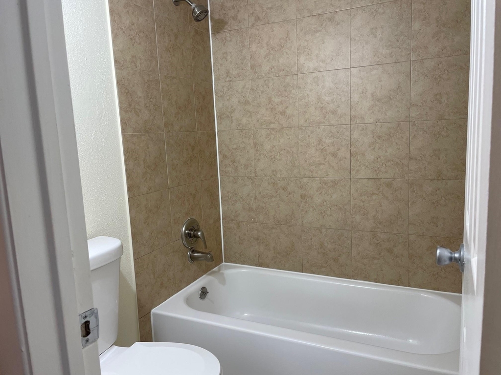 2626 Holly Hall Street - Photo 5