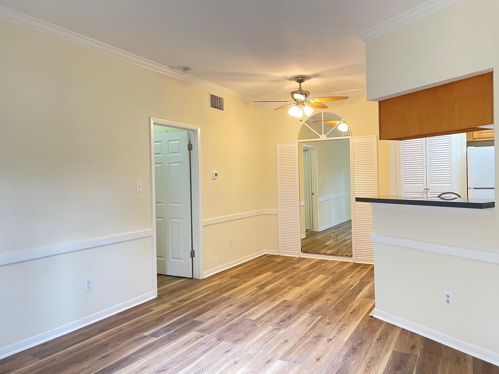 2626 Holly Hall Street - Photo 7