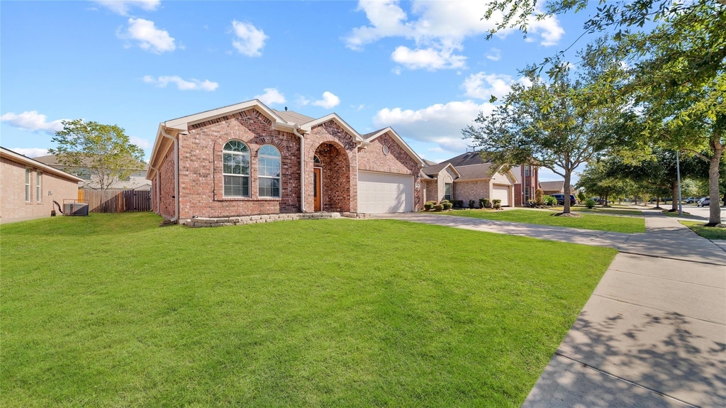6439 Brimridge Lane - Photo 2