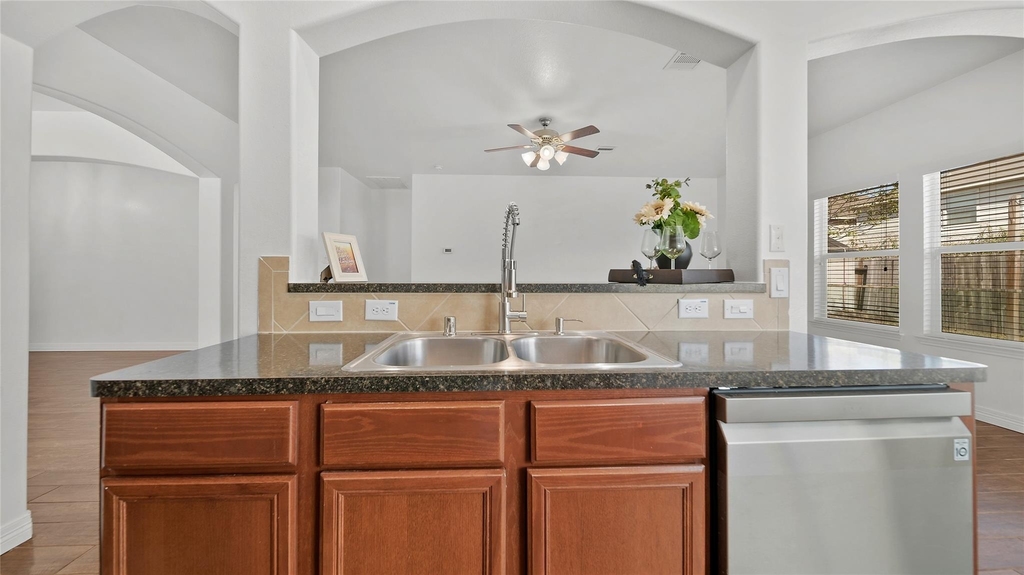 6439 Brimridge Lane - Photo 18