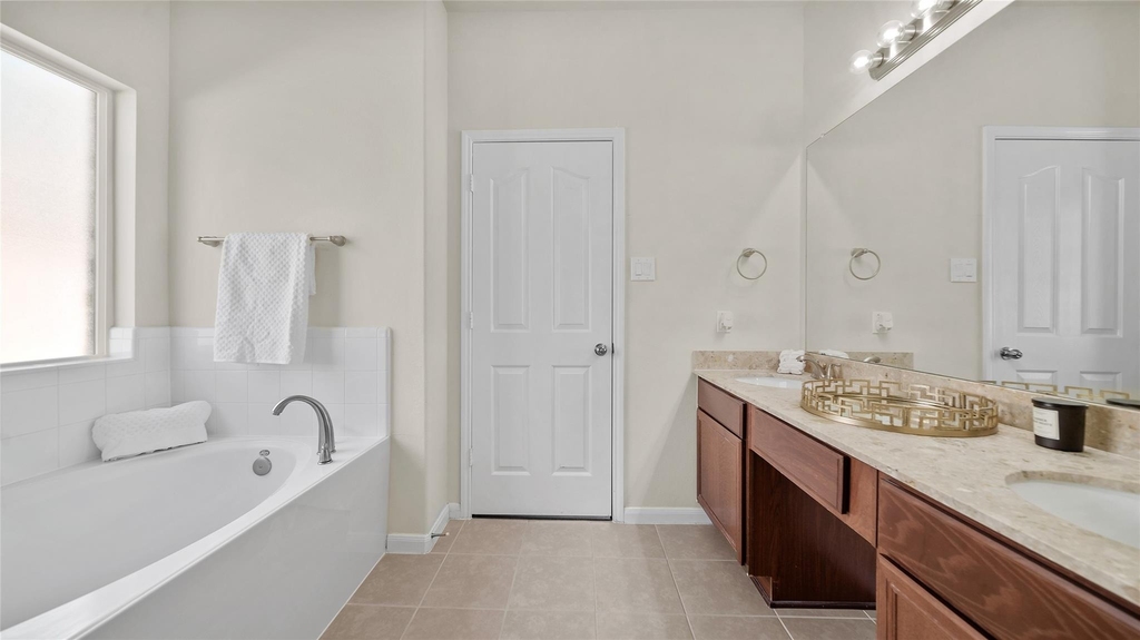 6439 Brimridge Lane - Photo 24