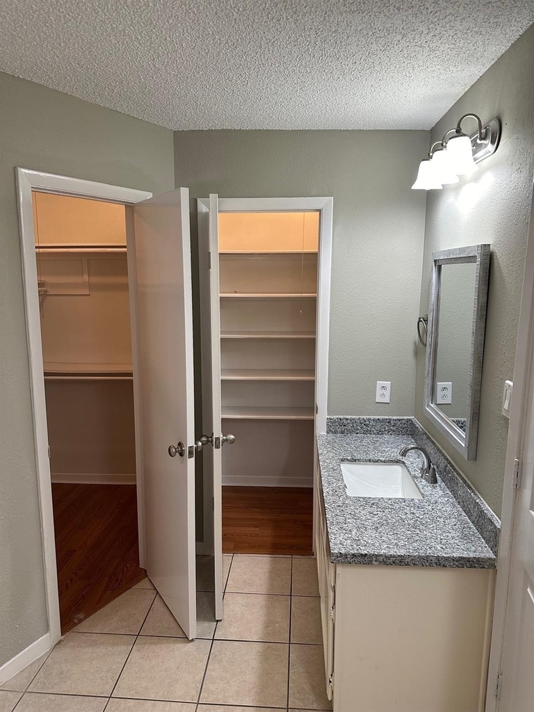 25402 Sugar Valley Lane - Photo 8