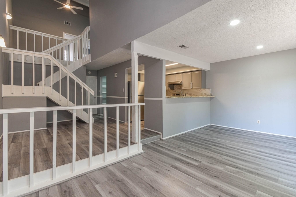 12663 Wellington Park - Photo 8