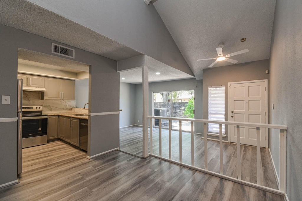 12663 Wellington Park - Photo 7
