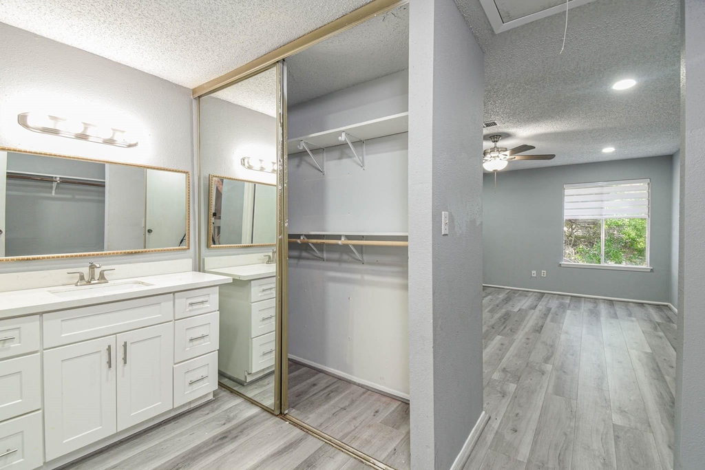 12663 Wellington Park - Photo 18