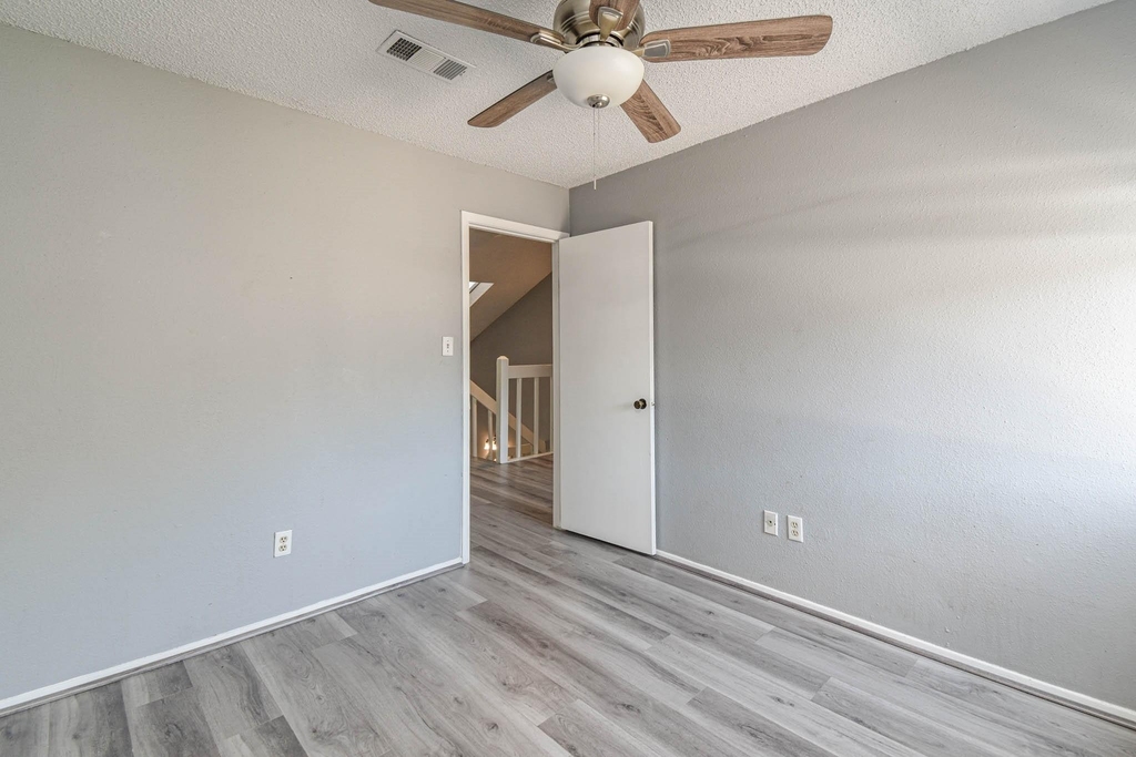 12663 Wellington Park - Photo 13