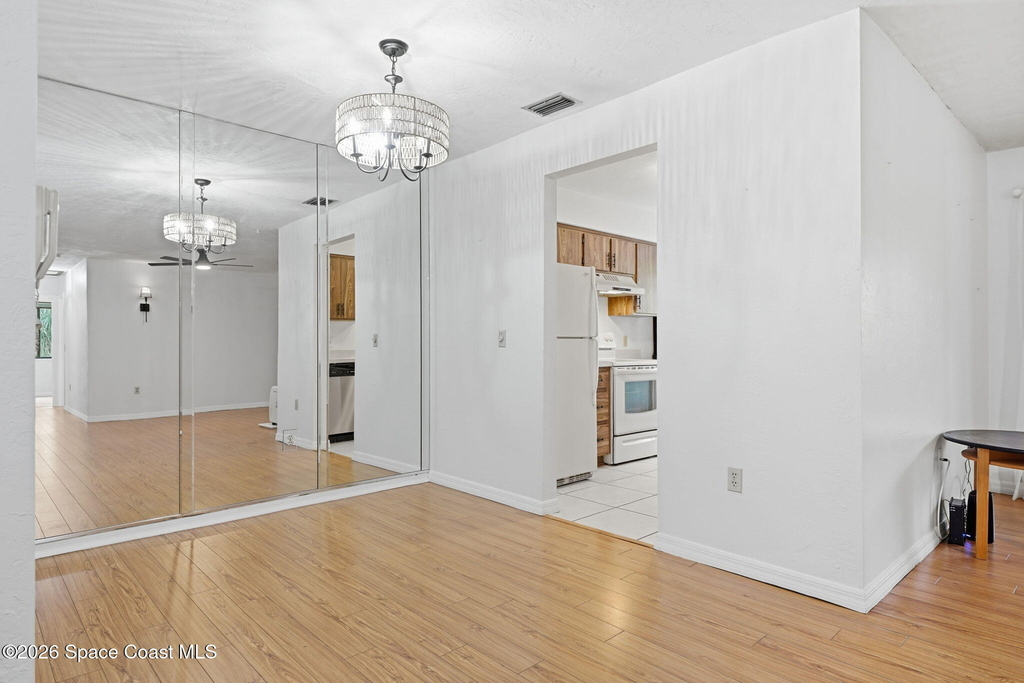 9020 York Lane - Photo 24