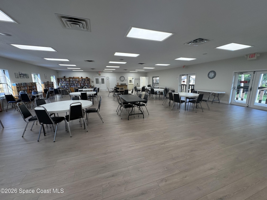 9020 York Lane - Photo 15