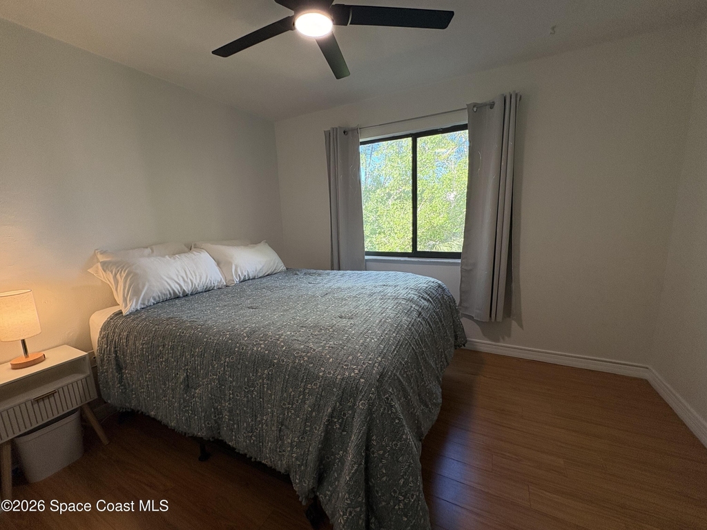 9020 York Lane - Photo 4