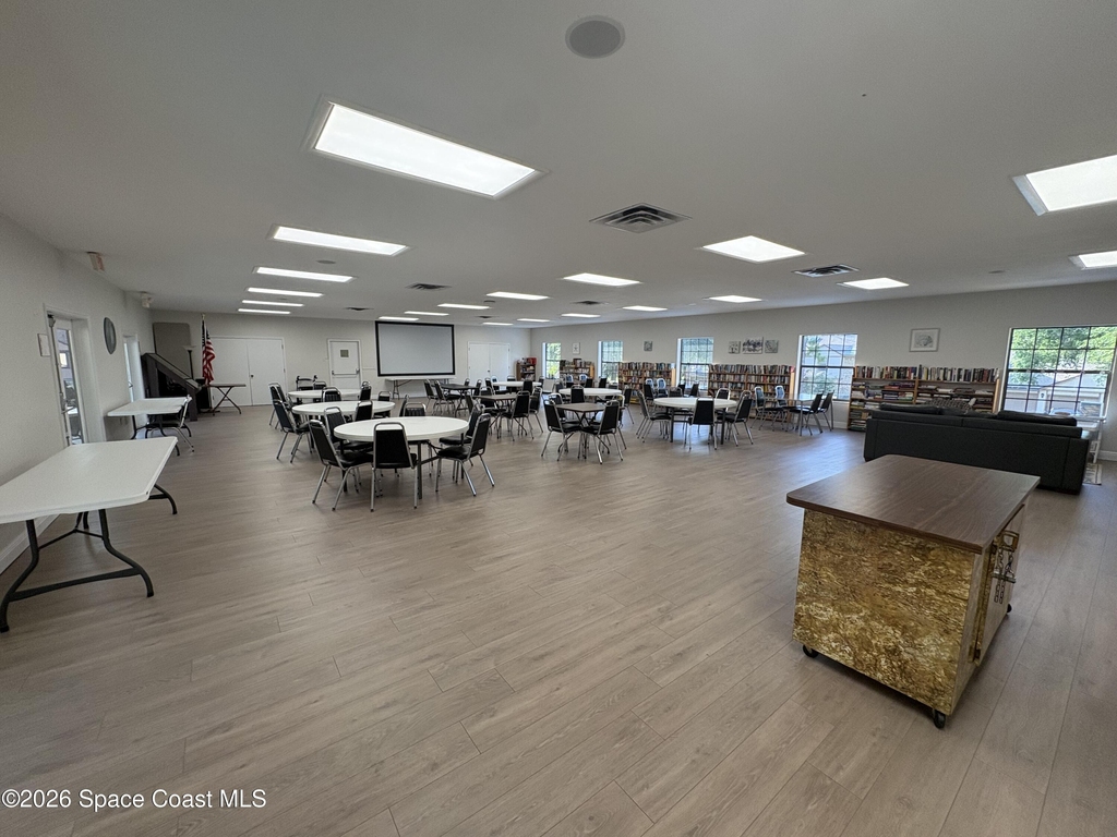 9020 York Lane - Photo 14