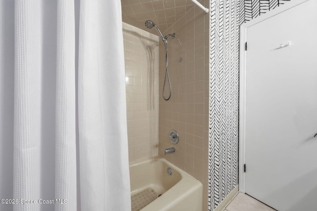 9020 York Lane - Photo 36