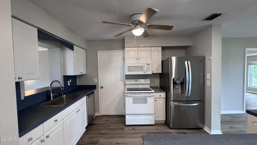 2137 Laden Road - Photo 2