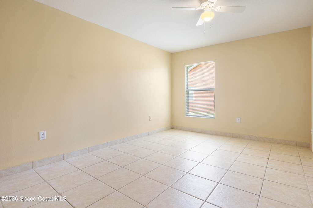1406 Martinez Street Se - Photo 17