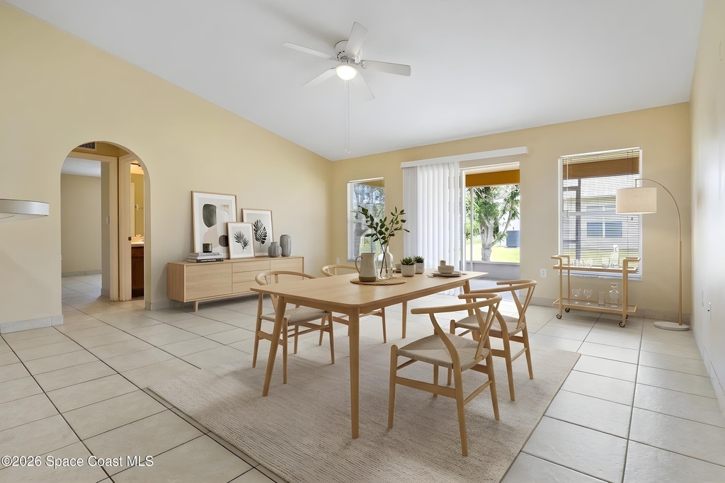 1406 Martinez Street Se - Photo 7