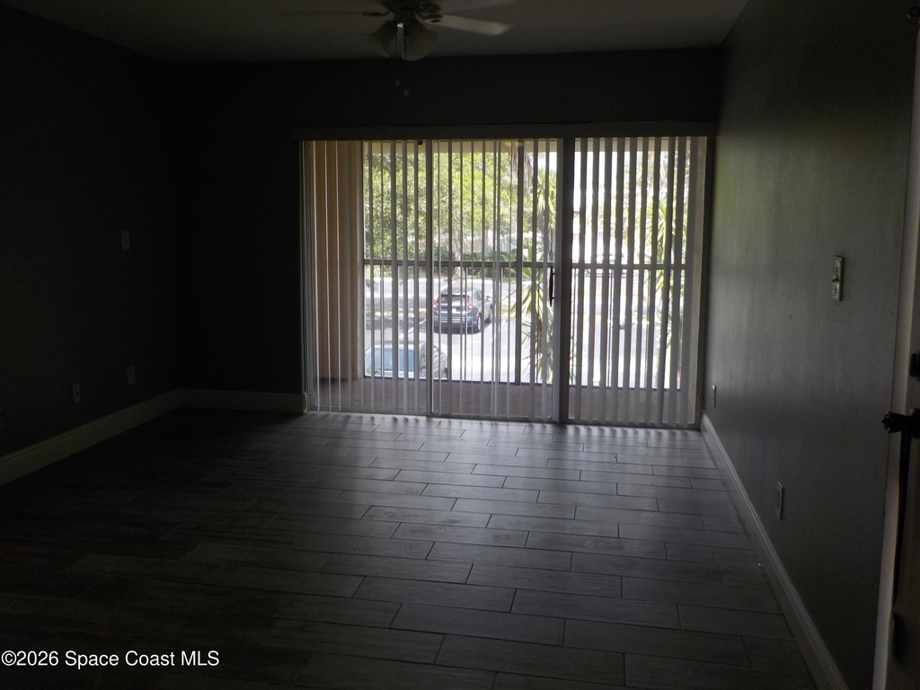 1641 Ne Sunny Brook Lane Ne - Photo 2