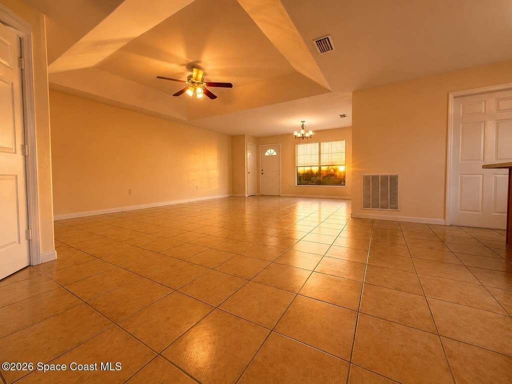823 Angela Avenue - Photo 10