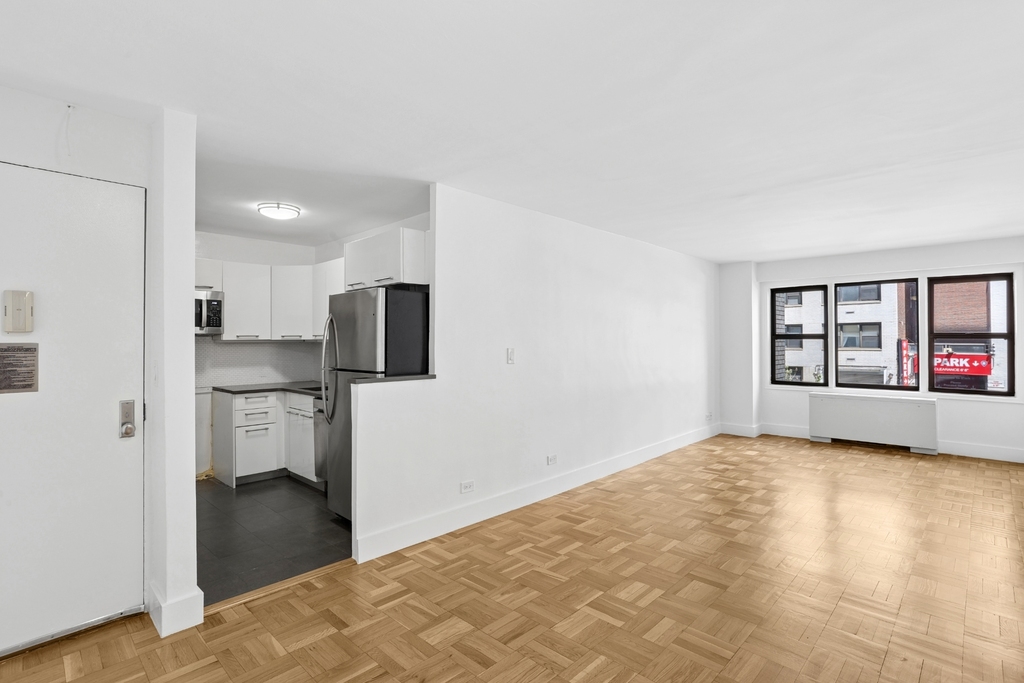 East 63rd Street - Photo 1