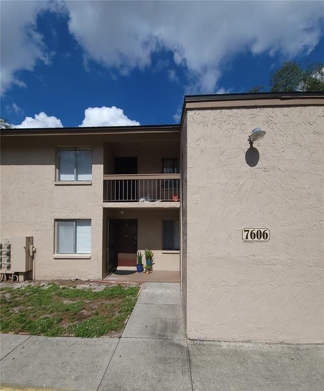 7606 Abbey Lane - Photo 0