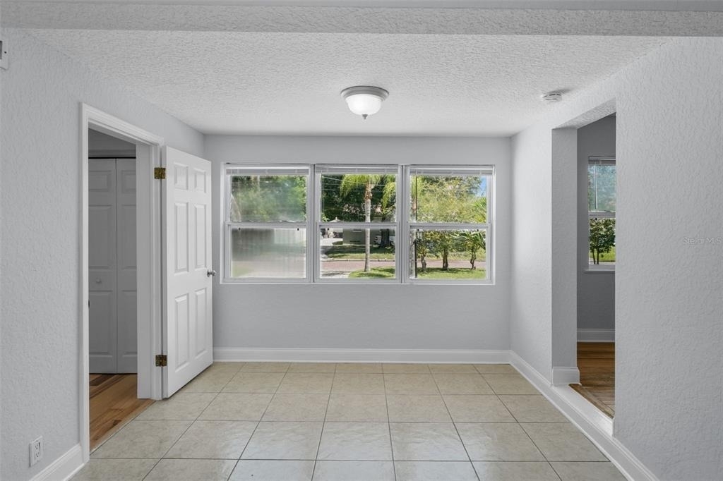 814 W Indiana Avenue - Photo 18
