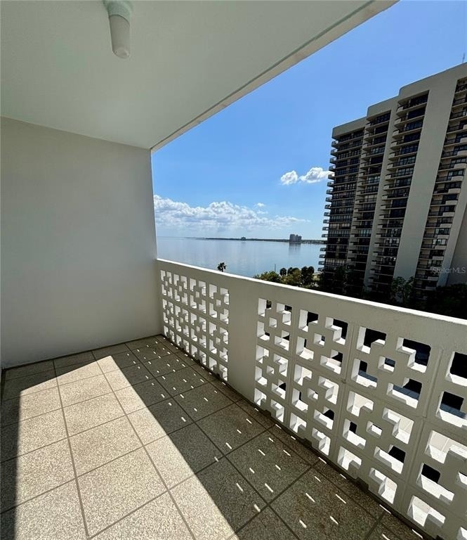 2401 Bayshore Boulevard - Photo 3