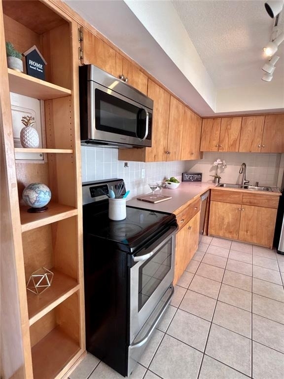 2401 Bayshore Boulevard - Photo 9