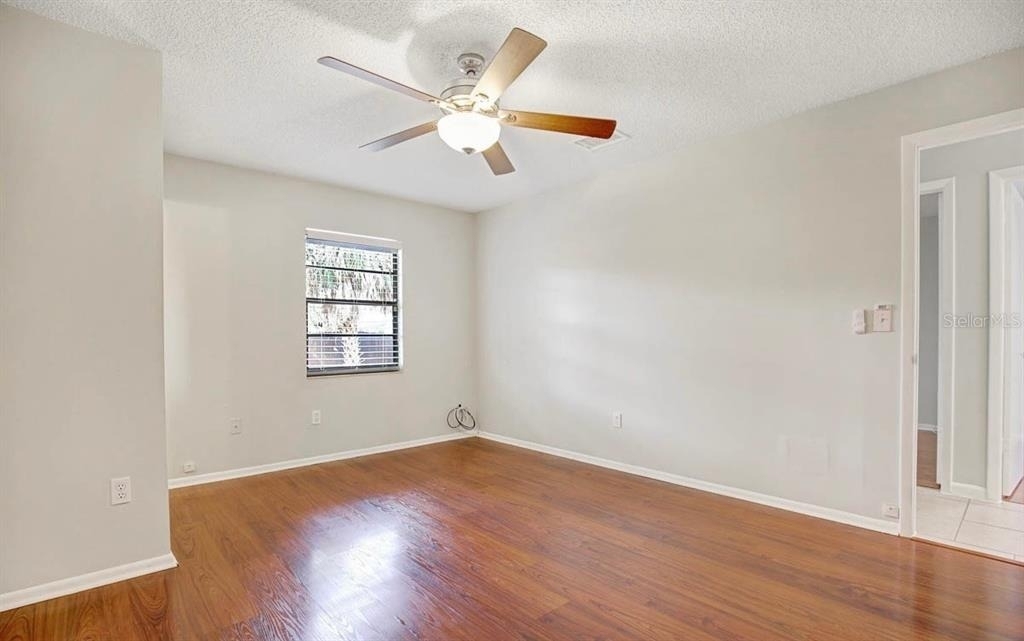 6319 S Church Avenue - Photo 4