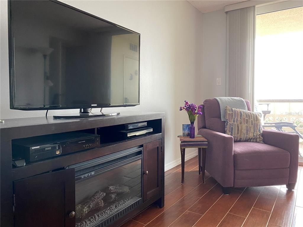 9 Forbes Place - Photo 8