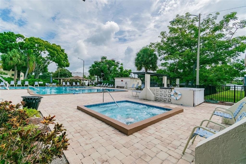 5725 80th Street N - Photo 43