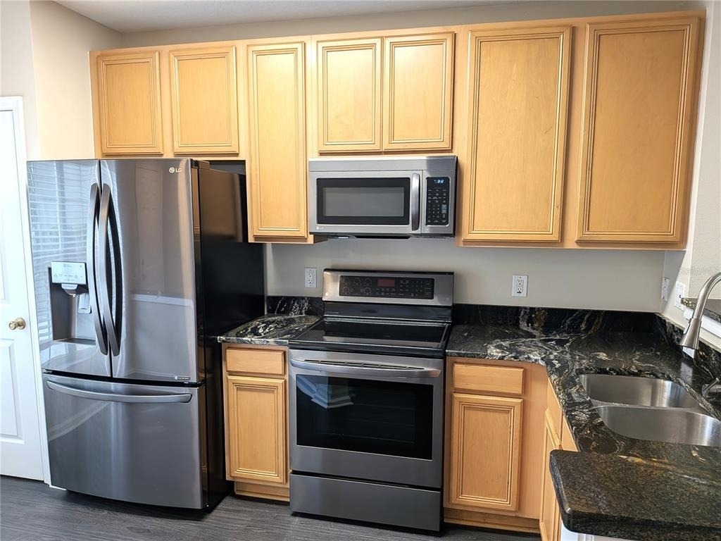 902 Vineland Place - Photo 5