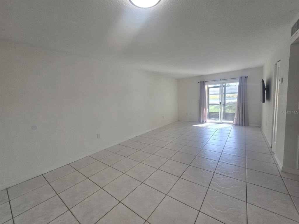 902 Lake Destiny Road - Photo 3