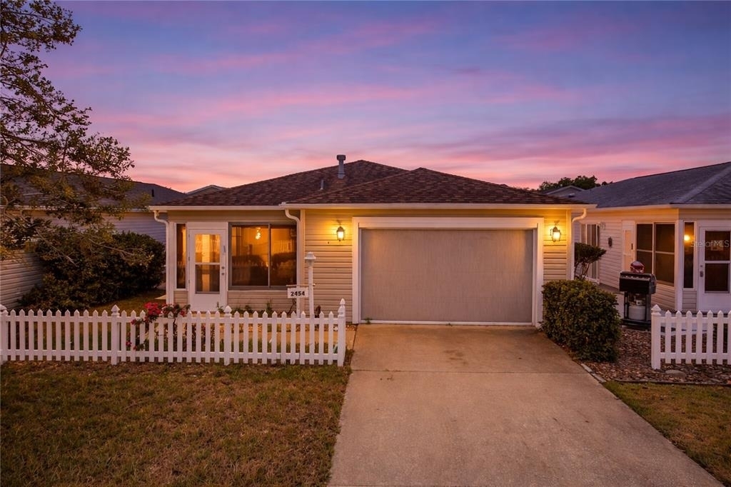 2454 Southern Oak Street - Photo 3