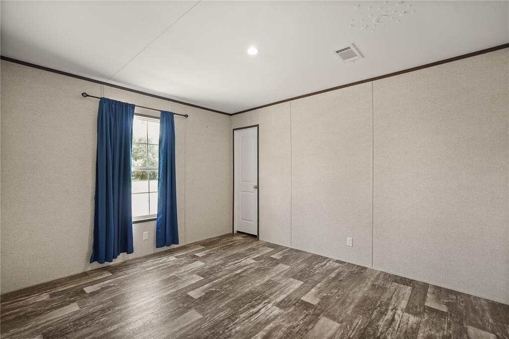 618 1 St Street - Photo 10