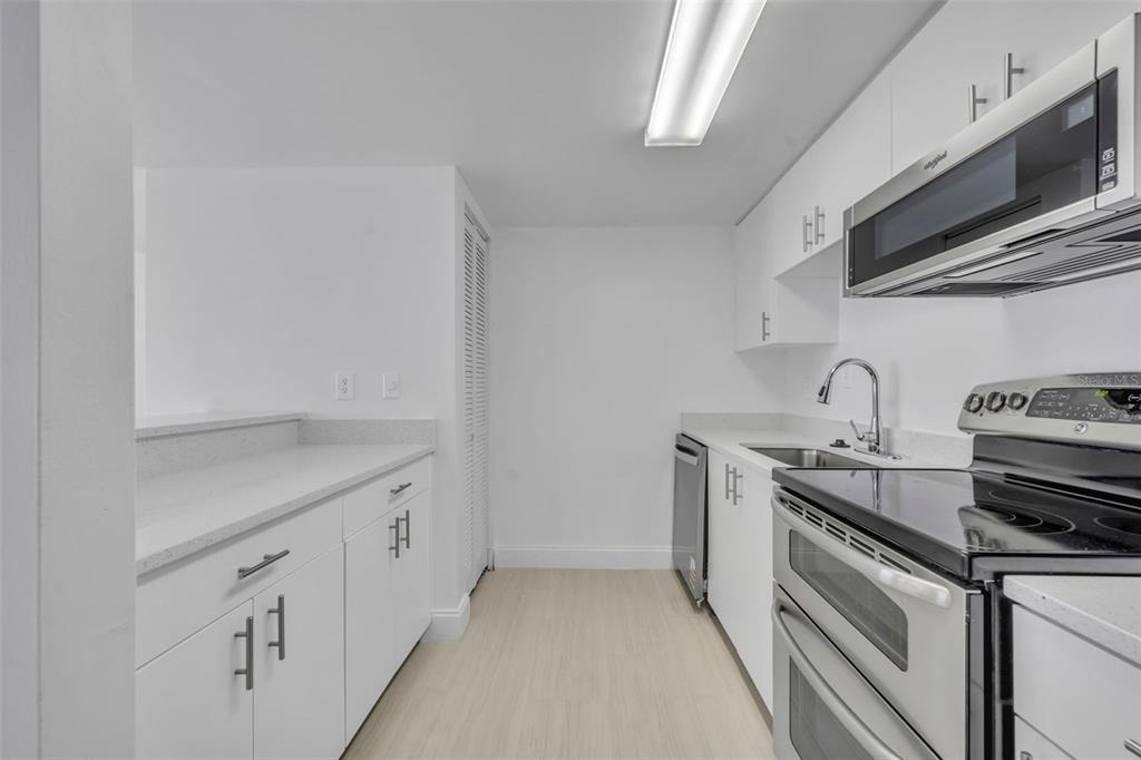 2900 N Atlantic Avenue Nw - Photo 11