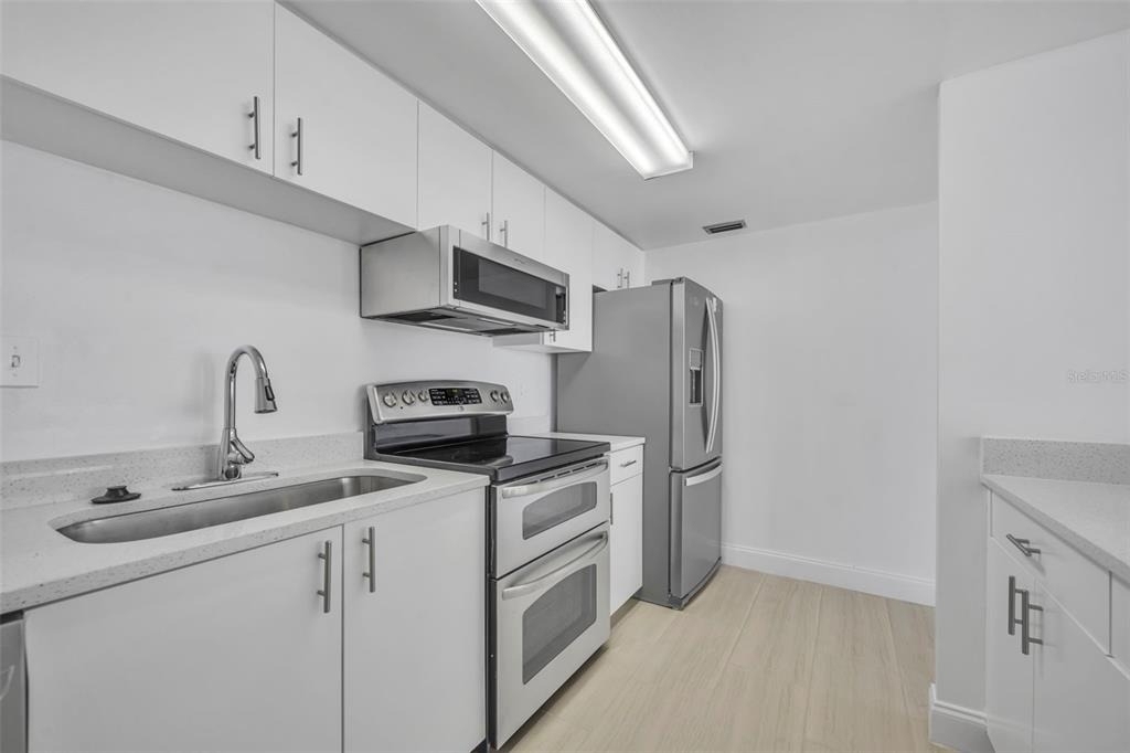 2900 N Atlantic Avenue Nw - Photo 18