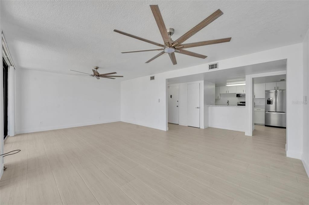 2900 N Atlantic Avenue Nw - Photo 4
