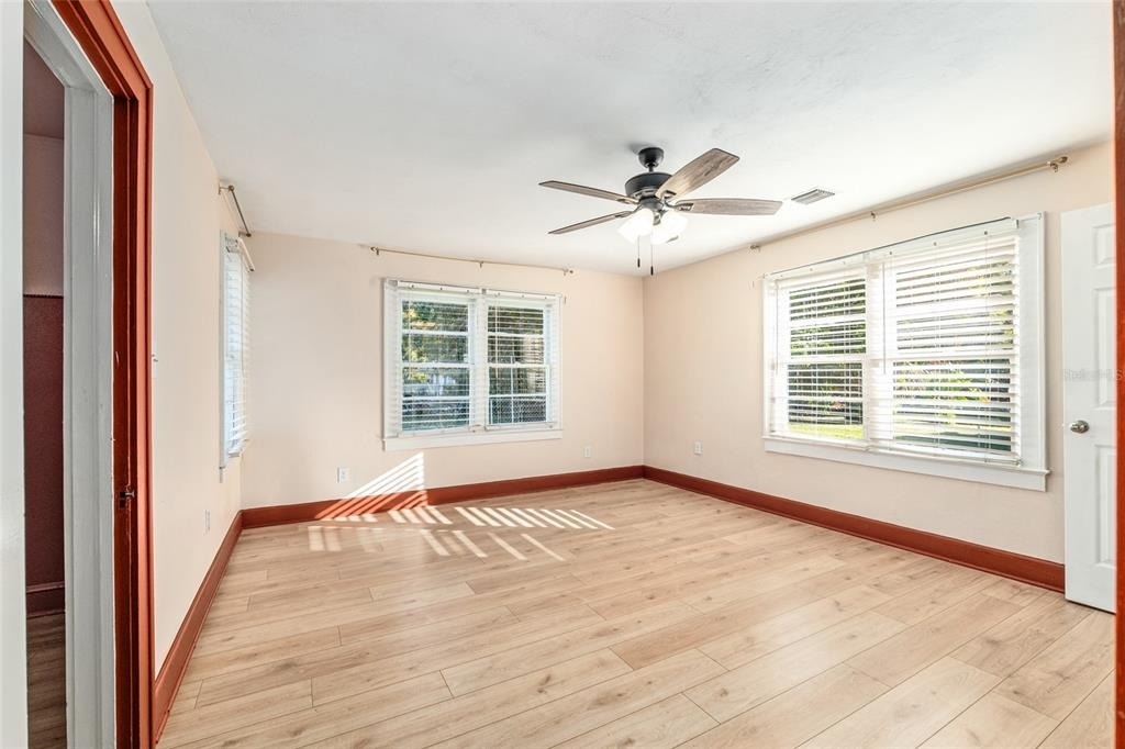 123 Se 1st Street - Photo 36