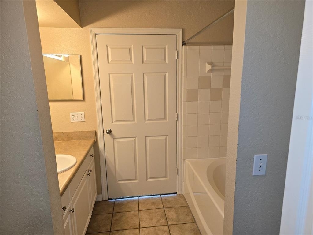 5601 Rosehill Road - Photo 12