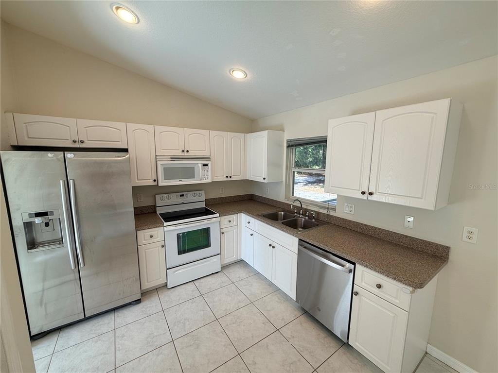 4185 Amari Road - Photo 6