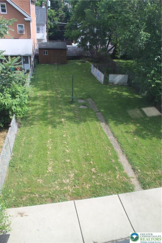 38 W Union Boulevard - Photo 1