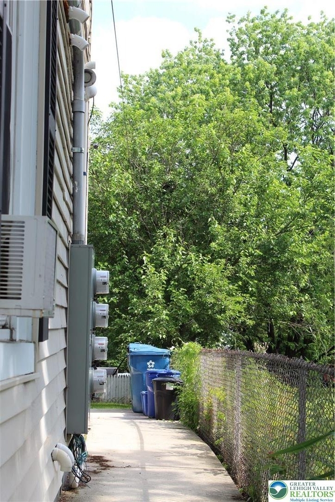 38 W Union Boulevard - Photo 6
