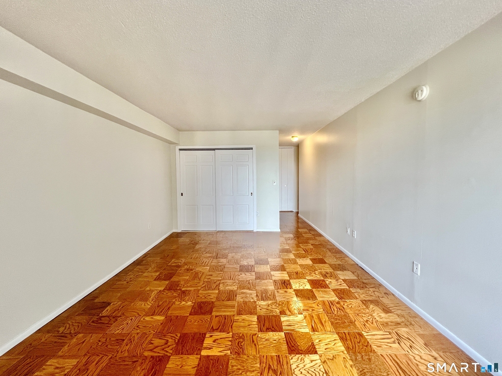 44 Strawberry Hill Avenue - Photo 20